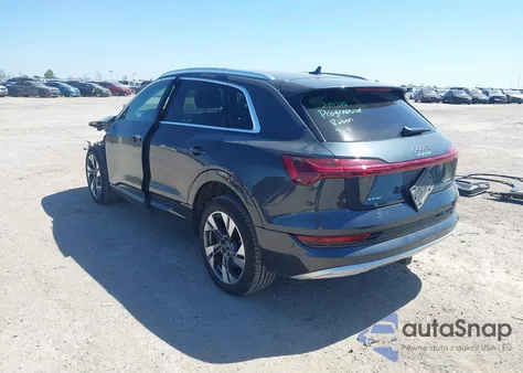 2021 Audi E-Tron Premium Plus Quattro z USA, uszkodzony, nr VIN WA1LABGE3MB011540